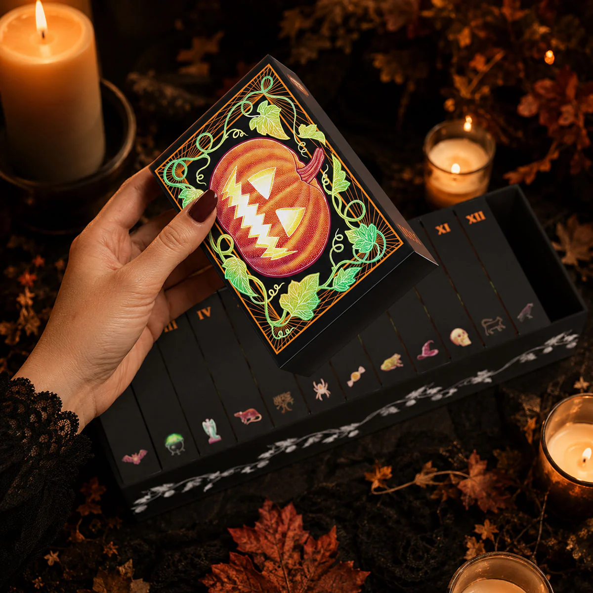 Halloween Countdown Calendar (13 x Glow In The Dark Puzzles) - Image 3